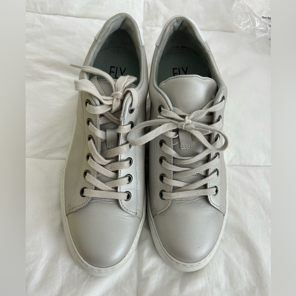 NWOT Fly London Silver Sneakers with Laces